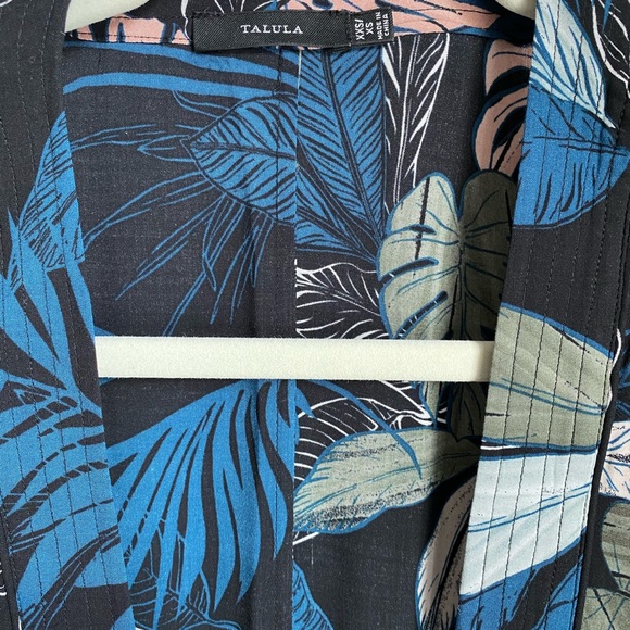 *SOLD* [NWoT] Aritzia Talula FAWKNER Blouse - Picture 5 of 11